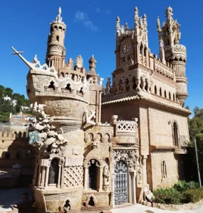 Colomares